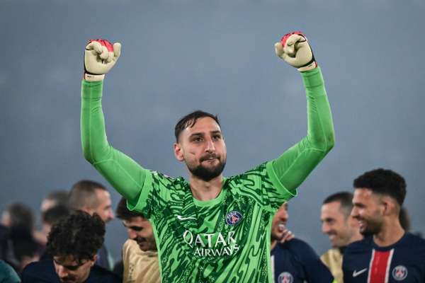 曼城门将更迭计划曝光：多纳鲁马或接替埃德森，巴黎谈判进行中