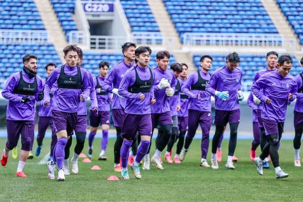 津门虎连续客战面临多重挑战:后勤保障与场地协调成关键